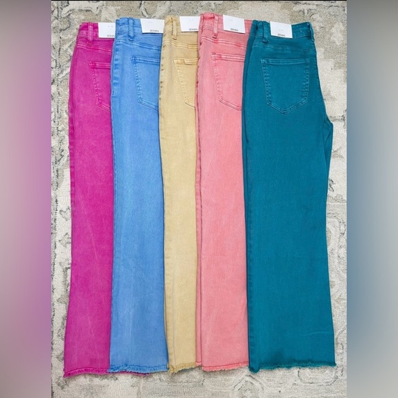 Zenana Acid wash bootcut jeans - Picture 2 of 4